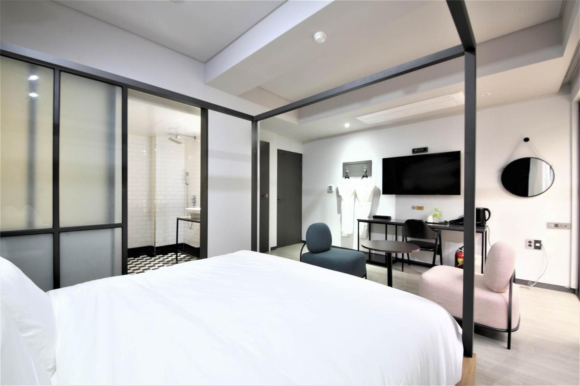 Seomyeon Hound Hotel 1St Street Ciudad Metropolitana de Ciudad Metropolitana de Busan Exterior foto